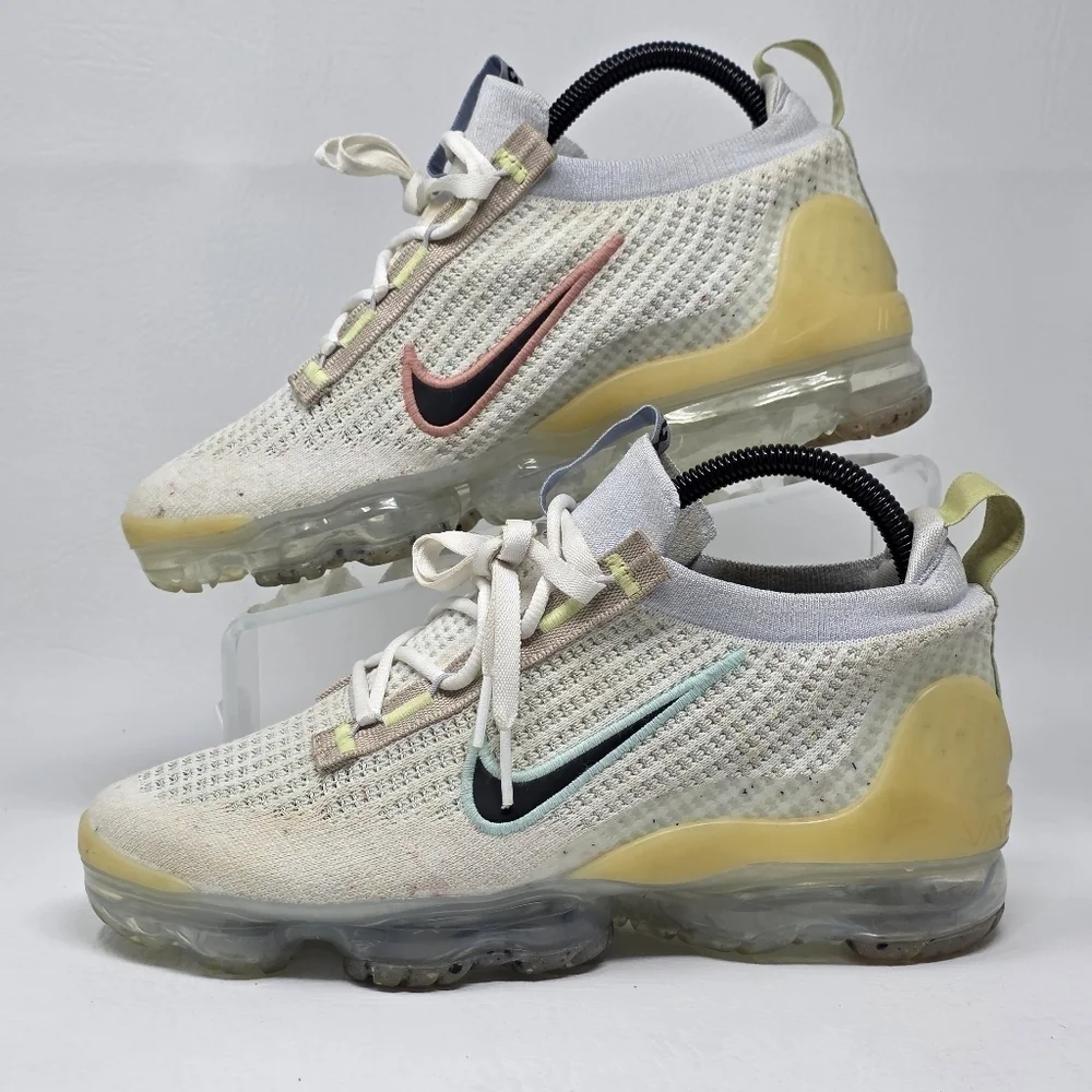 Nike Vapormax 2021 FK Sneakers DQ7758-100 Youth Size 5.5Y Women's Size 7